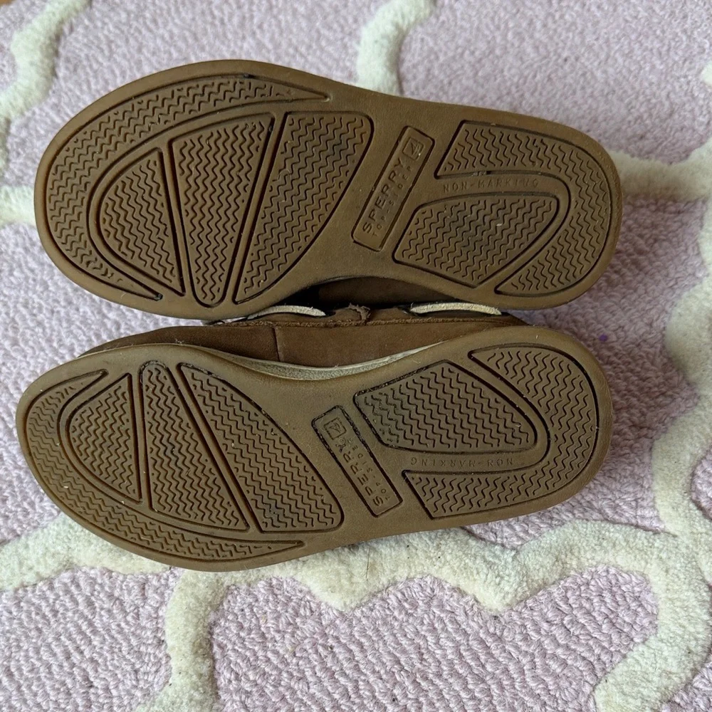 Sperry Kids Tan topsiders